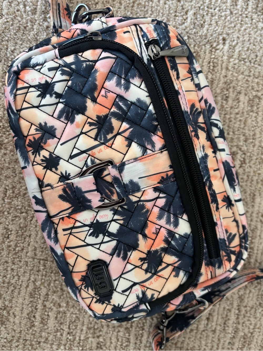 NWOT Lug Carousel Bag in Palm Sunset